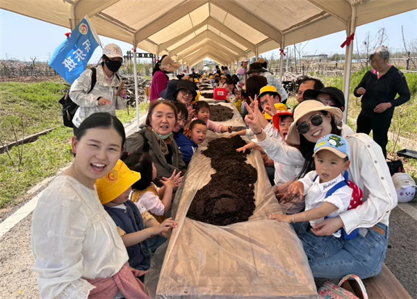 廬陽(yáng)學(xué)前教育集團(tuán)和月融匯園：你好，草莓